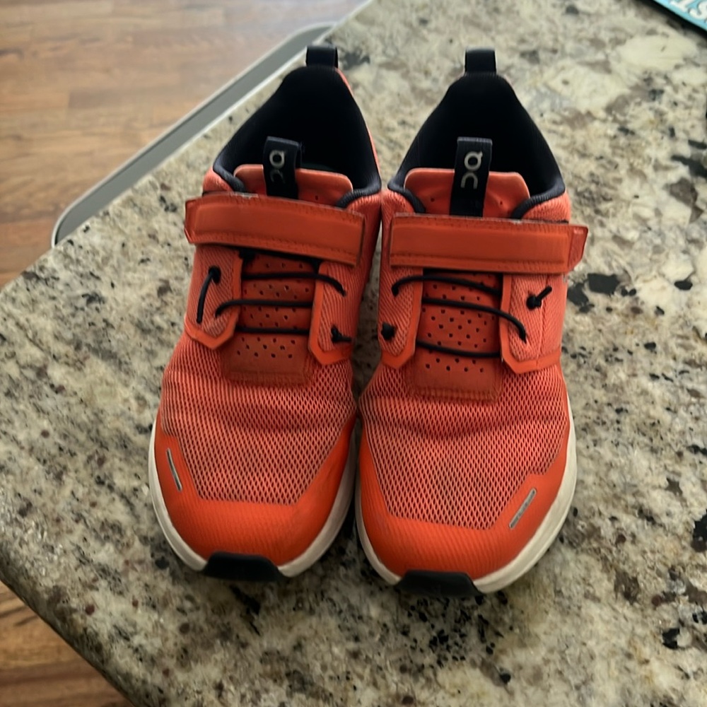 On Cloud Youth Shoes Orange Size 3